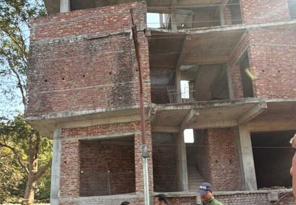 अवैध निर्माण-प्लॉटिंग पर MDDA का शिकंजा, कई स्थानों पर सीलिंग और ध्वस्तीकरण की कार्रवाई