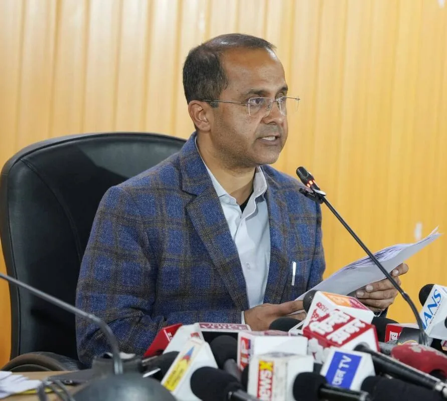 धामी कैबिनेट में 19 प्रस्तावों पर मुहर, पढ़ें विस्तार से