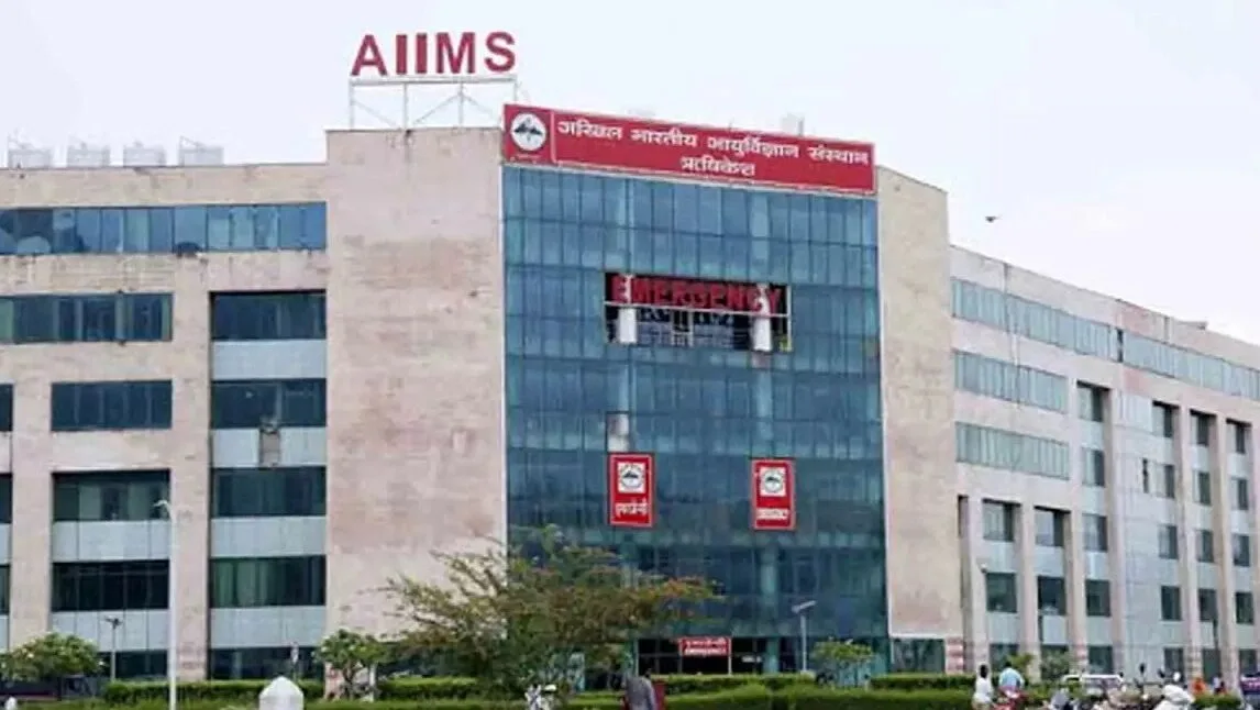 मरकर भी अमर हो गए ऋषिकेश का रघुवीर