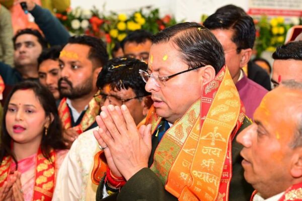 मुख्यमंत्री धामी ने विकासनगर में श्री खाटू श्याम धाम में पूजा-अर्चना कर प्रदेश में खुशहाली की कामना की 