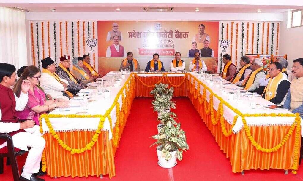 भाजपा कोर ग्रुप की बैठक में नड्डा ने धामी सरकार की थपथपाई पीठ