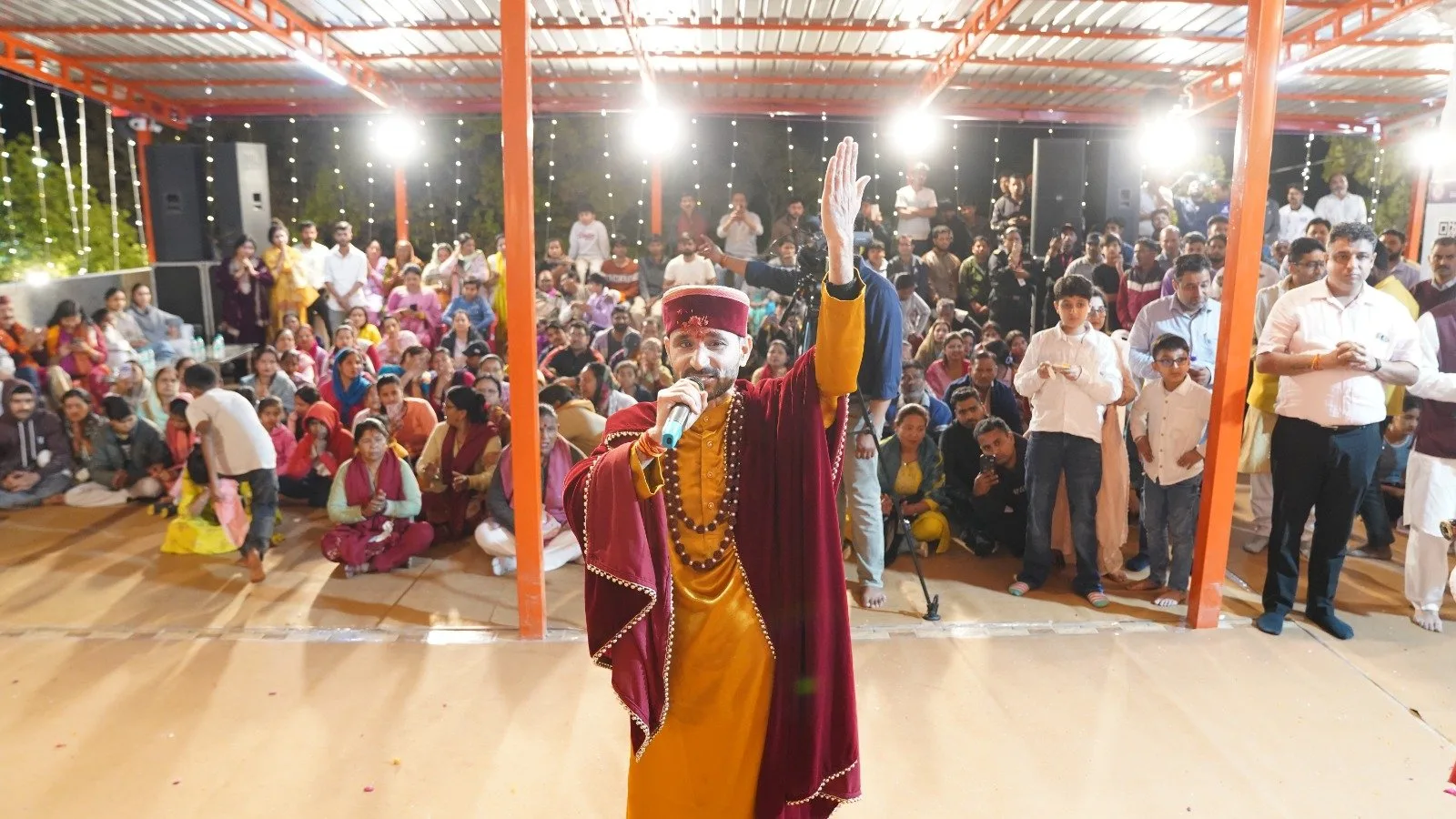 प्राचीन माँ अम्बिका देवी मंदिर राजपुर में माता के भजनों और जागर पर झूमे भक्तगण