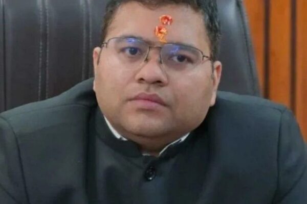 वेदपाठियों की नियुक्ति और अधिकारियों के पदों पर तैनाती की राह मुश्किल भरी