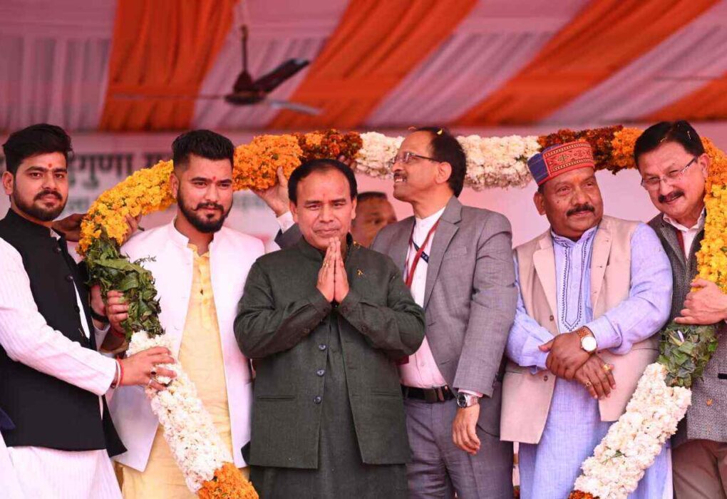 गढ़वाल विश्वविद्यालय में छात्रसंघ समारोह में शिक्षा मंत्री धन सिंह रावत ने की कई घोषणाएं