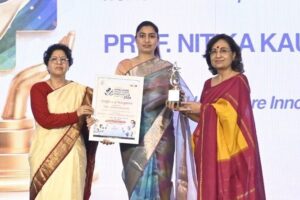 नितिका कौशल को “वुमेन इन हेल्थकेयर” सम्मान