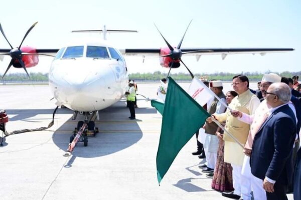 मुख्यमंत्री ने किया देहरादून–पिथौरागढ़ विमान सेवा का शुभारंभ