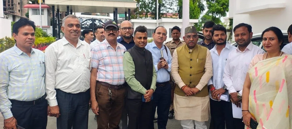 आयुर्वेदिक डाॅक्टरों की मांगों पर मंत्री मदन कौशिक ने दिया सकारात्मक कार्रवाई का भरोसा