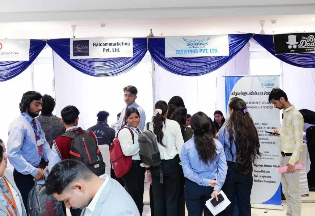 एसजीआरआरयू जॉब उत्सव : 200 छात्र-छात्राओं को शानदार प्लेसमेंट