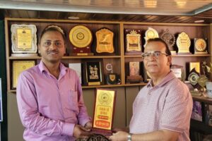 वनस्पतिशास्त्री डाॅ. इंद्रेश कुमार पांडेय को साईं सृजन पटल ने ‘लेखक श्री सम्मान’ से नवाजा