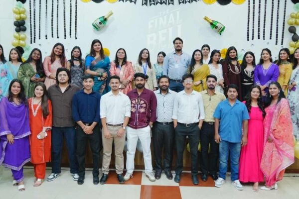 SGRRU में भावुक माहौल में फिजियोथेरेपी विद्यार्थियों को दी विदाई