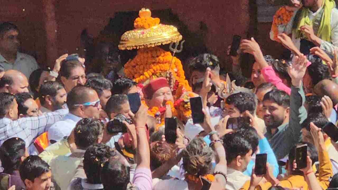मध्य हिमालय के लिए रवाना हुई भगवान रुद्रनाथ की देव डोली