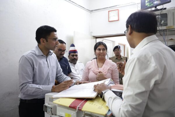 उप निबंधक विकासनगर अपूर्वा सिंह के निलंबन की संस्तुति