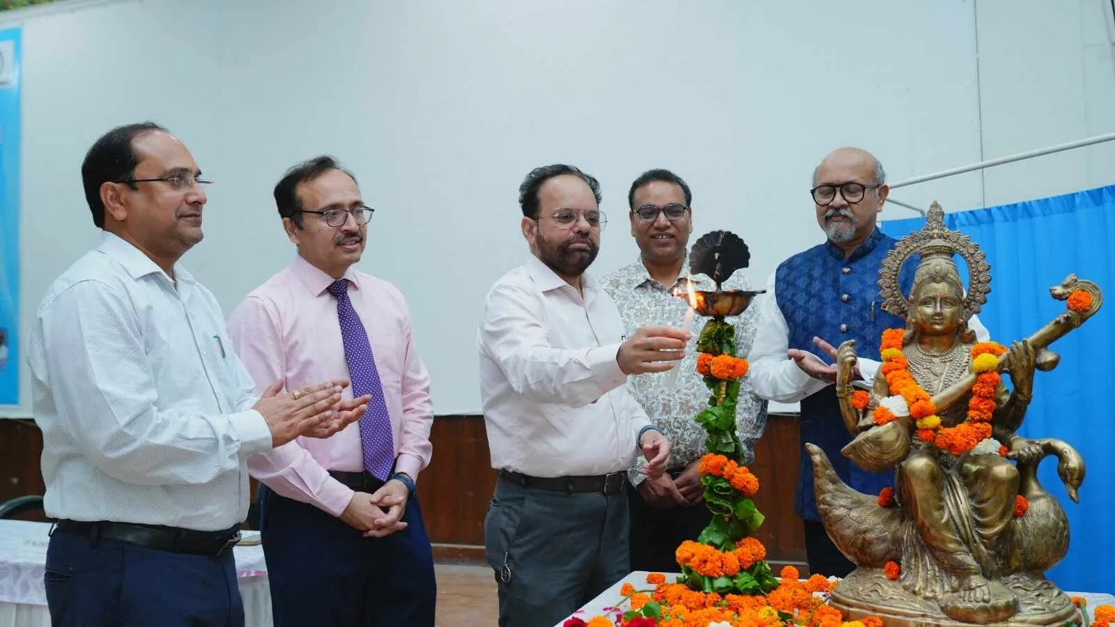 श्री महंत इन्दिरेश अस्पताल में गर्भ में ही दिल की बीमारियों की पहचान पर मंथन