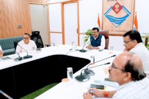केदारनाथ एवं हेमकुंट साहिब रोपवे प्रोजेक्ट के फॉरेस्ट लैंड क्लीयरेंस पर तेजी से कार्य करने के निर्देश