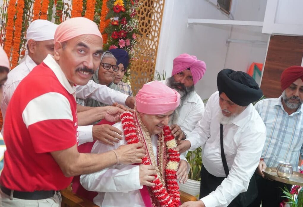 श्री दरबार साहिब में गुरु पूर्णिमा पर गुरु महिमा के दिव्य संदेश से भावविभोर हुई संगतें