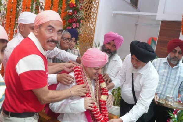 श्री दरबार साहिब में गुरु पूर्णिमा पर गुरु महिमा के दिव्य संदेश से भावविभोर हुई संगतें