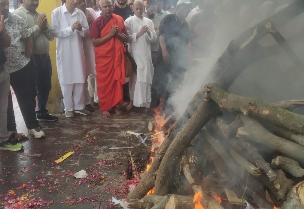 ठक्कर बापा छात्रावास में पूर्व आईएएस अधिकारी चंद्र सिंह को दी श्रद्धांजलि