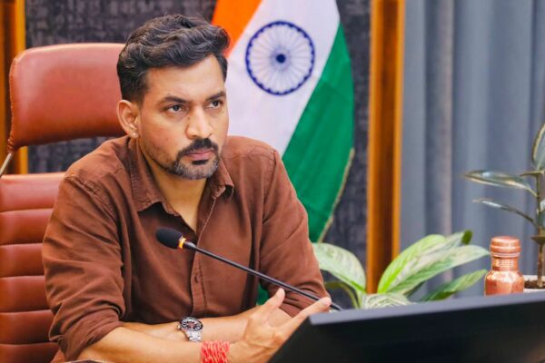 जिला प्रशासन की पहल से सेवा संकल्प अभियान के तहत 1611 बुजुर्गों को मिला सामाजिक सुरक्षा कवच; नवम्बर माह से मिलेगी वृद्धावस्था पेंशन, ‘एक-एक पात्र व्यक्ति तक पहुंचे सरकार की योजना; कोई भी पात्र बुजुर्ग न रहे सामाजिक सुरक्षा से वंचितः डीएम