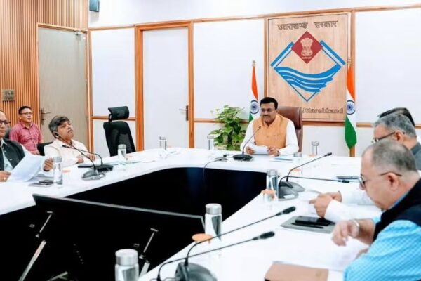 मुख्य सचिव ने की यूआईआईडीबी के प्रोजेक्ट्स की प्रगति की समीक्षा, शारदा रिवरफ्रंट कॉरिडोर के कार्यों में धीमी प्रगति पर जताई नाराजगी