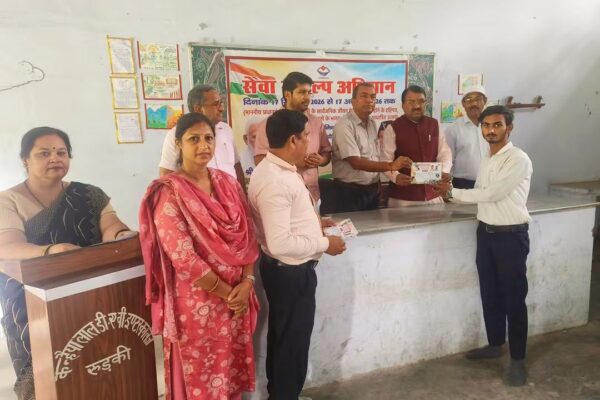 रुड़की: कन्हैयालाल डीएवी इंटर कॉलेज में सेवा संकल्प अभियान के तहत भाषण एवं निबंध प्रतियोगिता आयोजित