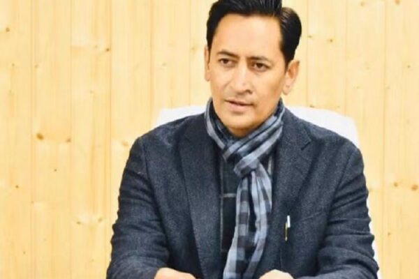मंडलायुक्त दीपक रावत ने दिए कुमाऊँ मंडल के सभी जिलाधिकारियों को निर्देश, दाखिल-खारिज एवं विभिन्न प्रकार के प्रमाण-पत्रों के निर्गमन में स्थलीय सत्यापन सुनिश्चित करने के निर्देश